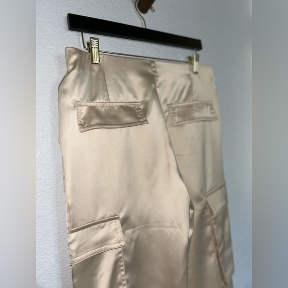 Tractr Light Beige Cargo Satin Trousers Pants Wide Leg Elastic waistband Sz 4/27 - Picture 10 of 12